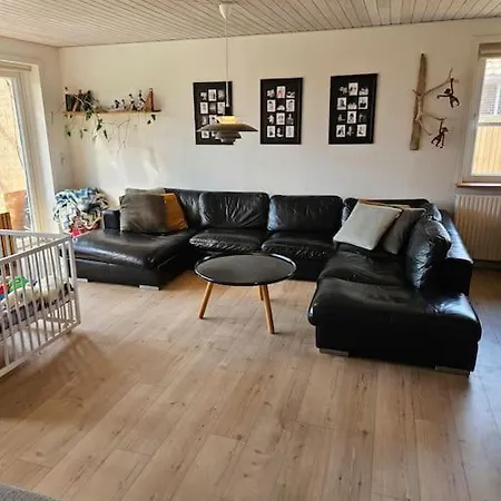 Stort Hus Lige Mellem Hav Og Fjord דירה