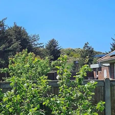 Stort Hus Lige Mellem Hav Og Fjord * הבידה סנדה