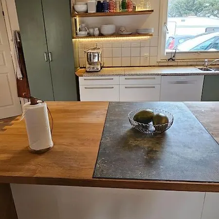 Stort Hus Lige Mellem Hav Og Fjord דירה הבידה סנדה